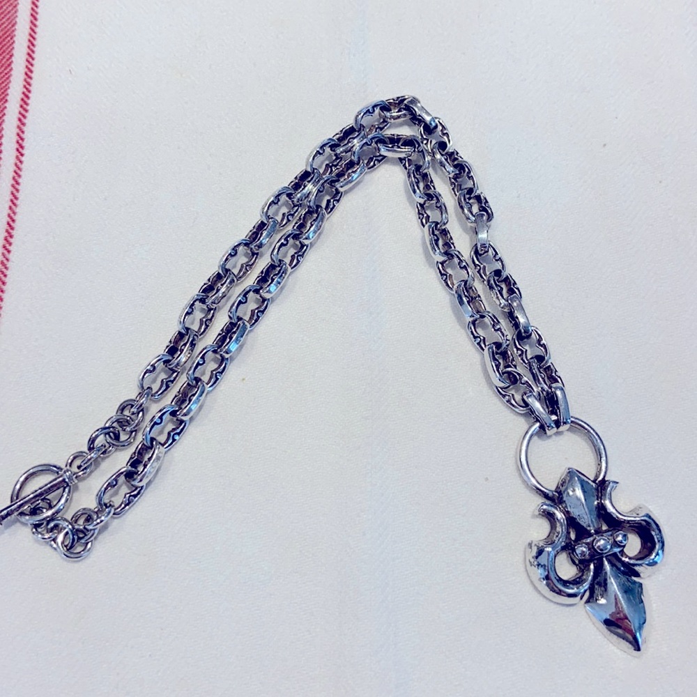 COPY - Heavy 24” silver link necklace with fleurs de lis pendant.